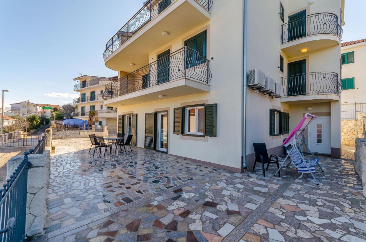 Apartments Mia Trogir Eksteriør bilde