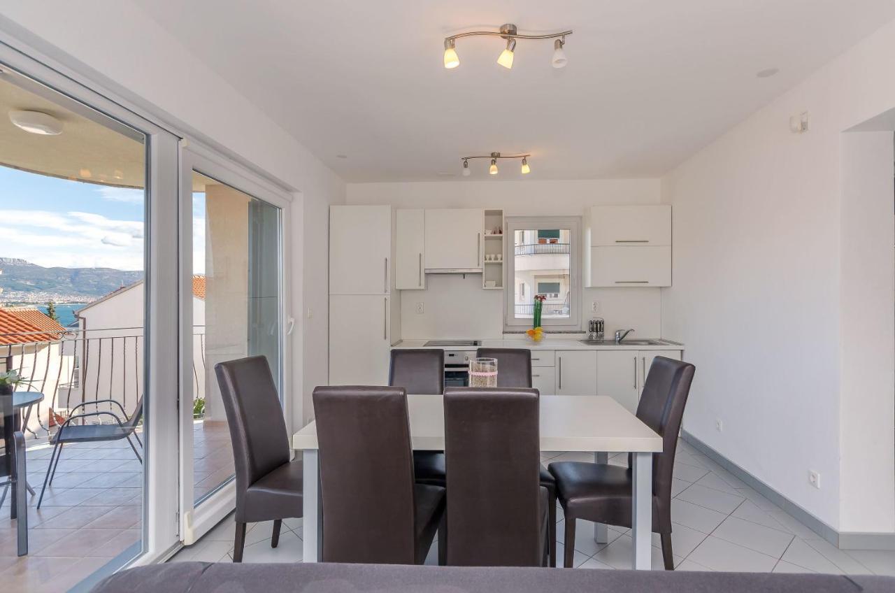 Apartments Mia Trogir Eksteriør bilde