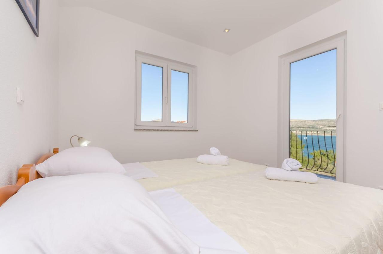 Apartments Mia Trogir Eksteriør bilde